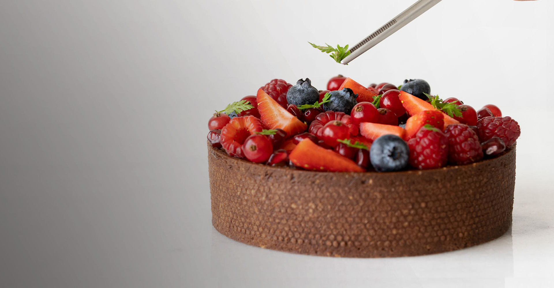 CRIE TORTAS <br />
COMO UM VERDADEIRO<br />
<strong>CHEFE CONFEITEIRO</strong>